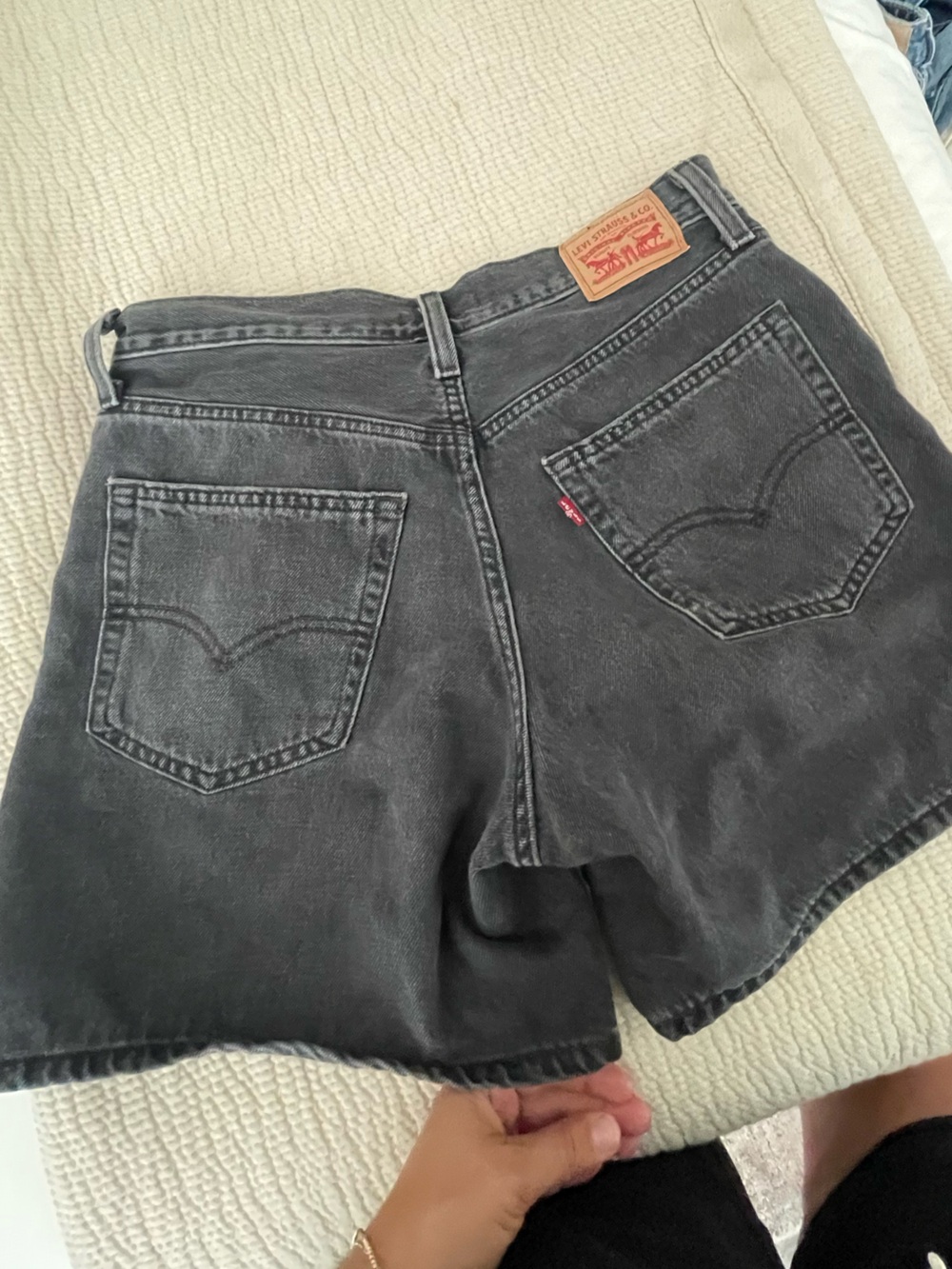 Levis baggy jean shorts - Picture 4 of 4
